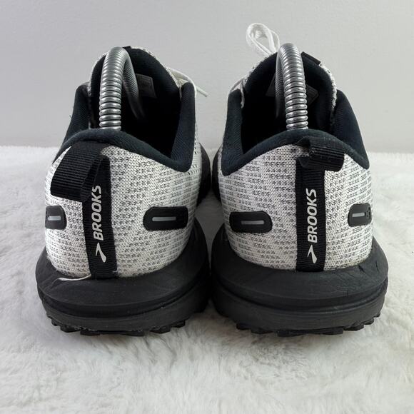 Brooks Revel 6 Women’s Size 8.5 White/Black Running Shoes 1203611B121 - Picture 6 of 10